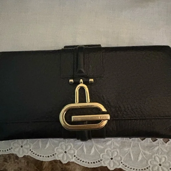Gucci good used condition black wallet. Price drop FINAL - Picture 2 of 12